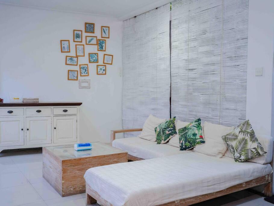 Villa Between & Canggu